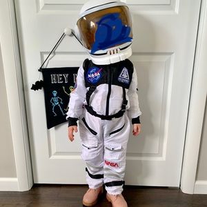 Toddler 3T Astronaut costume!